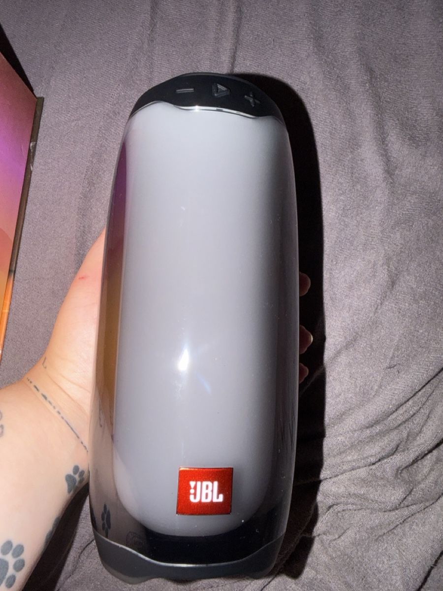 JBL Casse acustiche: JBL Pulse 4 Bluetooth Lautsprecher neuwertig – Usato da Rhäzüns venduto da gia_5nrs 2
