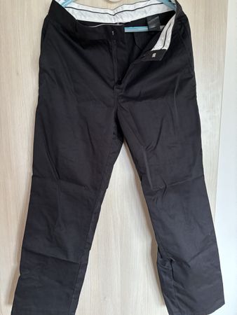 Schwarze Stoffhose Gr. 40, wie neu