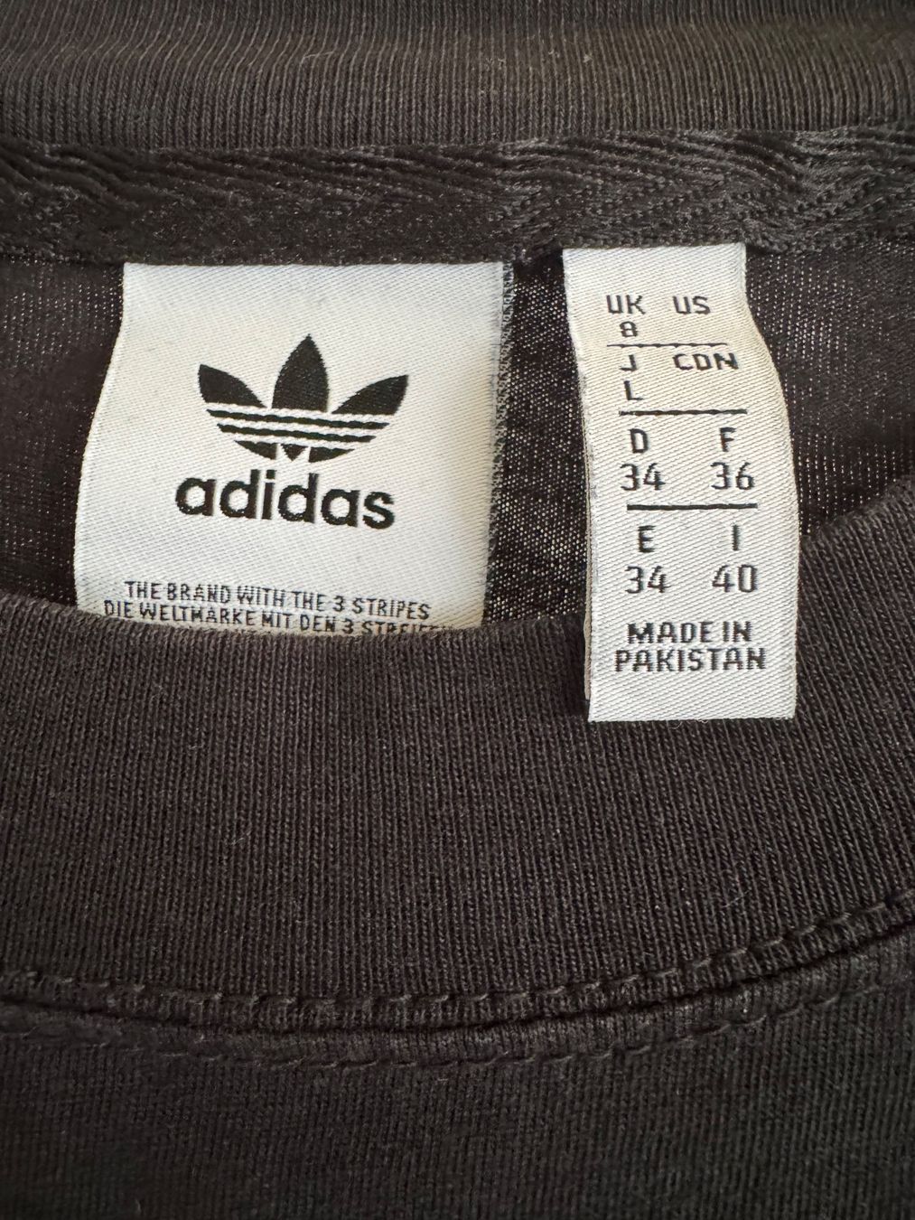 Adidas T-shirt: Langarmshirt Adidas – Usato da Zürich venduto da sinaxnoemi 3