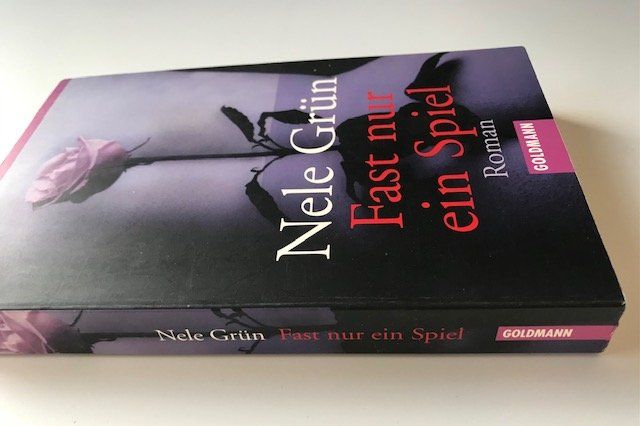Libri: Fast nur ein Spiel von Nele Grün – Usato da Zürich venduto da popcorn67 4