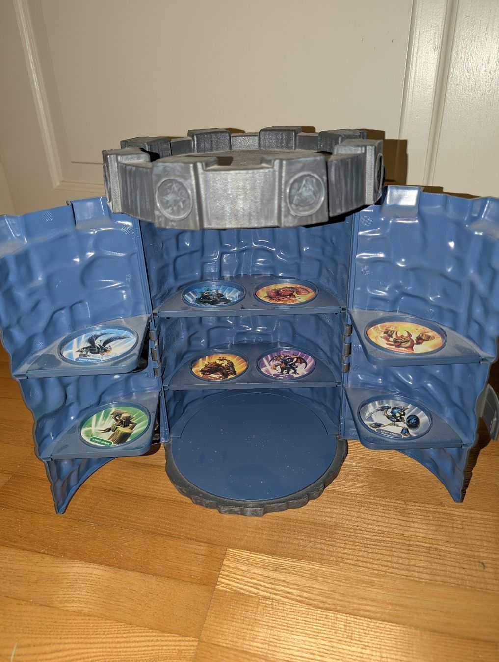 Tutte le decorazioni: Skylander Figuren Halter – Usato da Hofstetten SO venduto da FloDubach 1