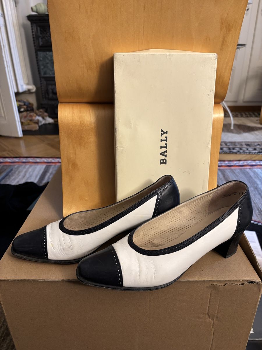 Bally Chaussures femmes: Klassische Bally Damenschuhe – D'occasion à Bern par Himmelsherold 1