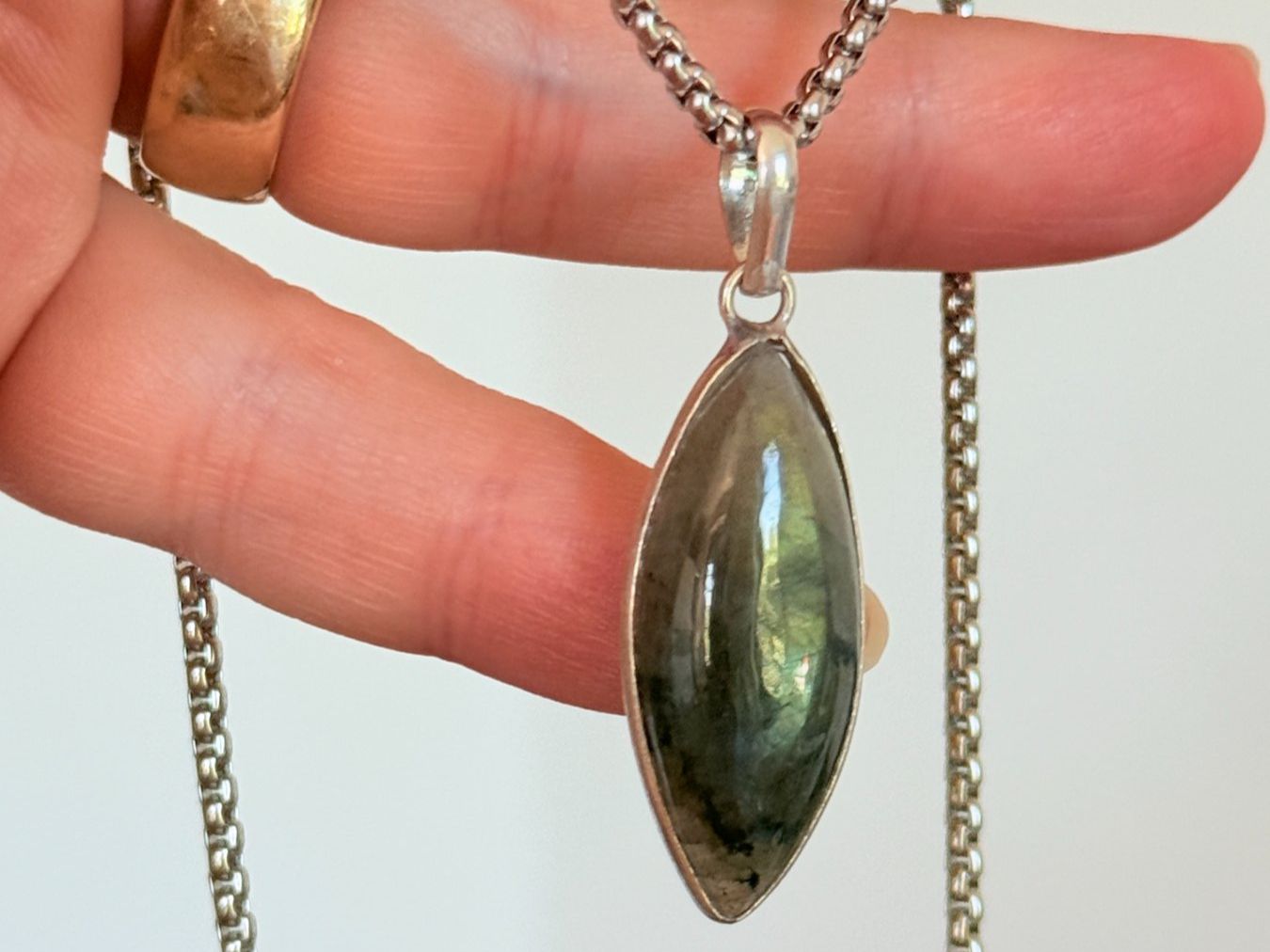 Catenine: Collier avec Labradorite – Nuovo e nell'imballaggio originale da Genève venduto da AWWA