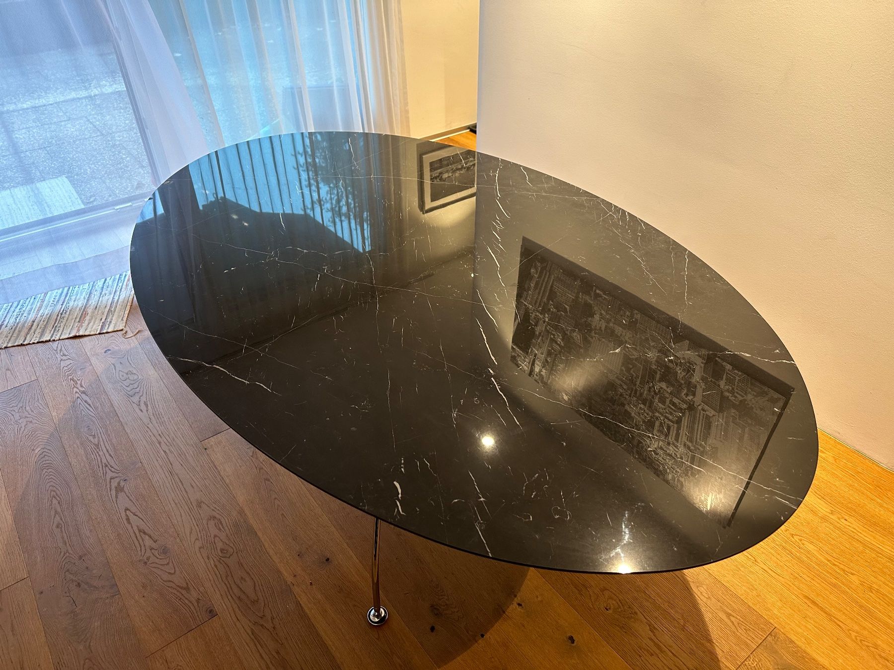 Tische: Esstisch Keramik Oval - Kartell – Defekt aus Muri b. Bern von  2