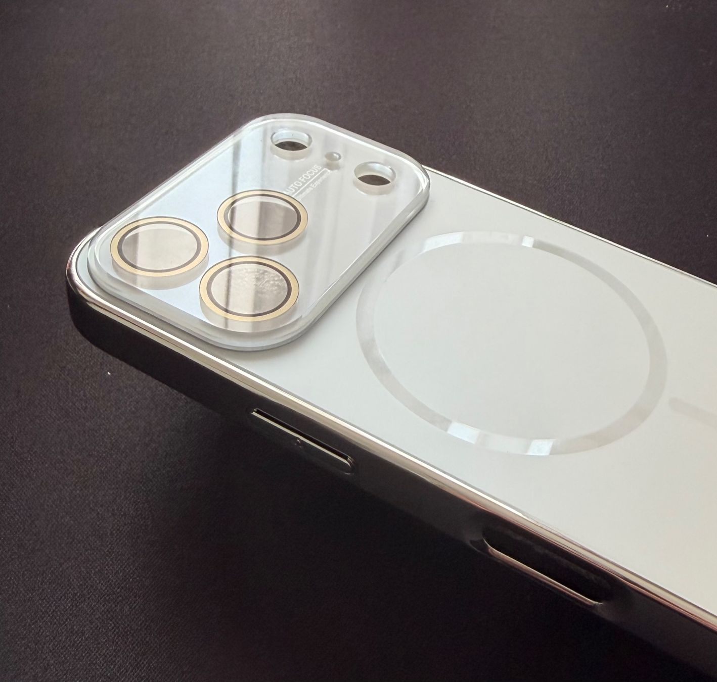 Apple Cover & Protezioni schermo: Apple iPhone 17 Pro Hülle mit MagSafe – Nuovo (secondo la descrizione) da Stäfa venduto da x-mac
