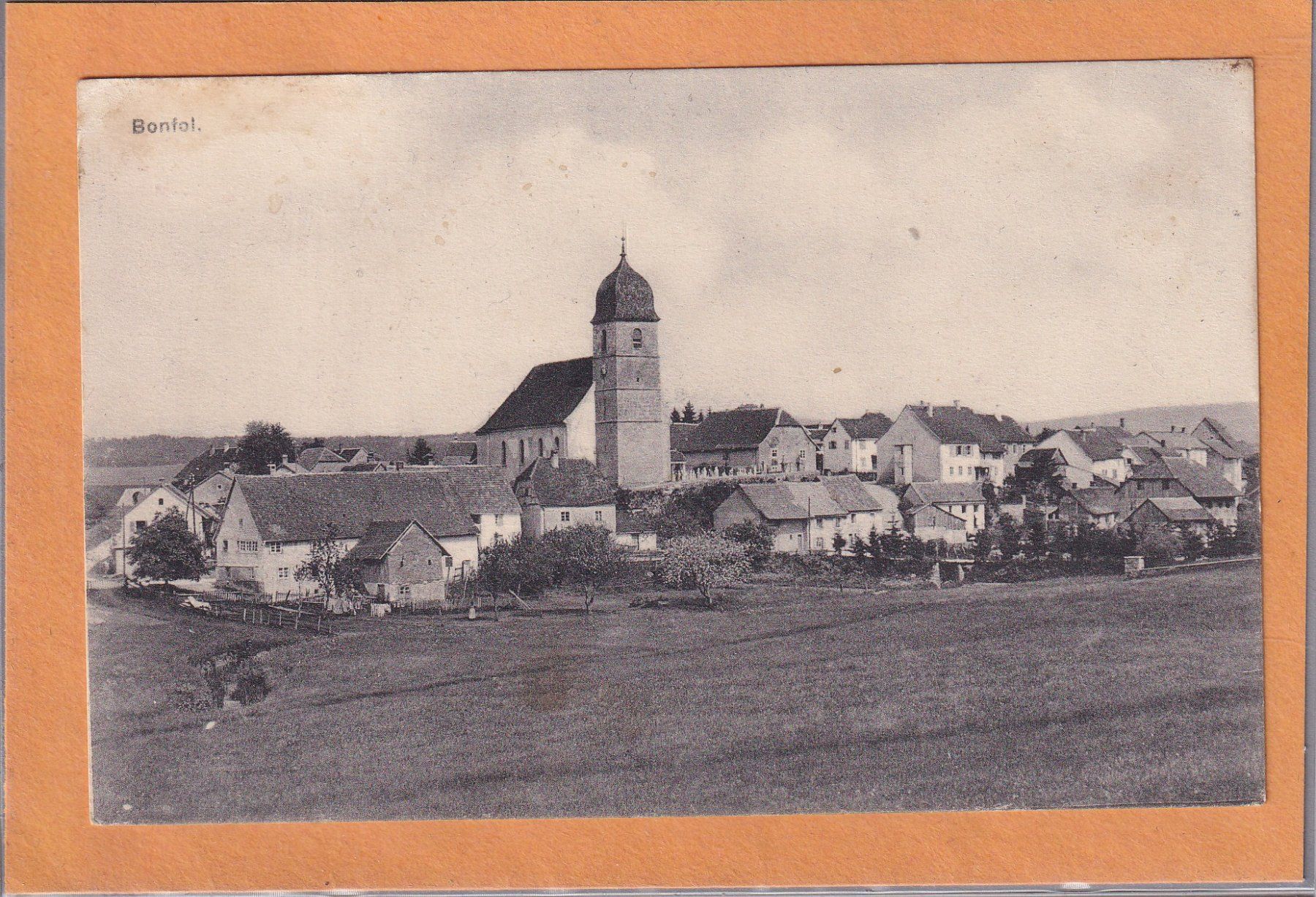Ansichtskarten: Bonfol - Vue générale – Gebraucht aus Orvin von Pyaeschli