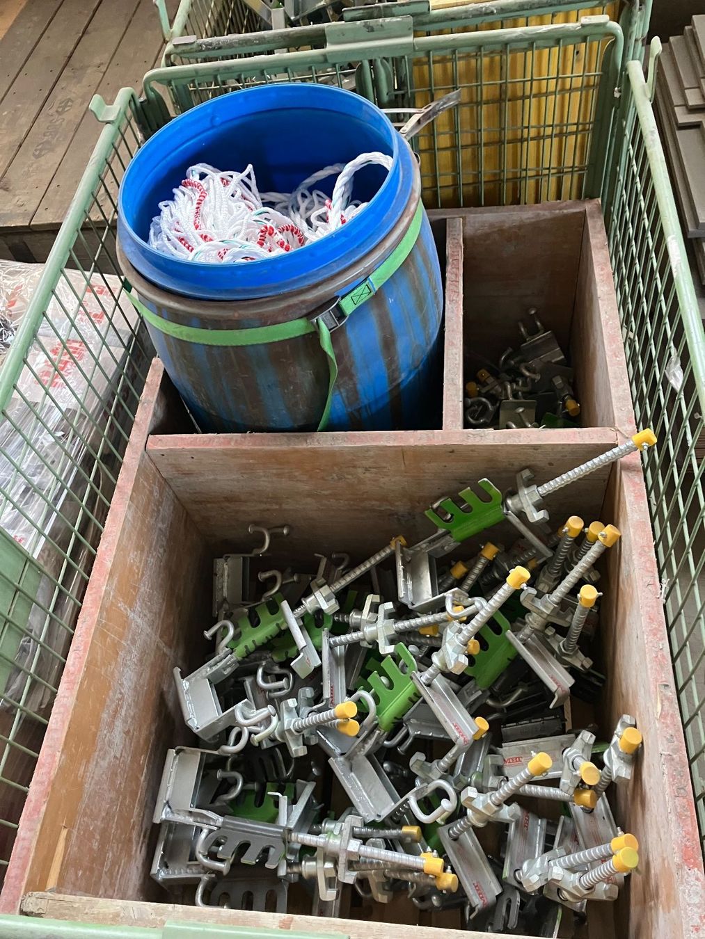 Ponteggi: Absturzsicherung Deckenschalung, MBT Spider Net – Nuovo e nell'imballaggio originale da Buchs SG venduto da inf_ync6
