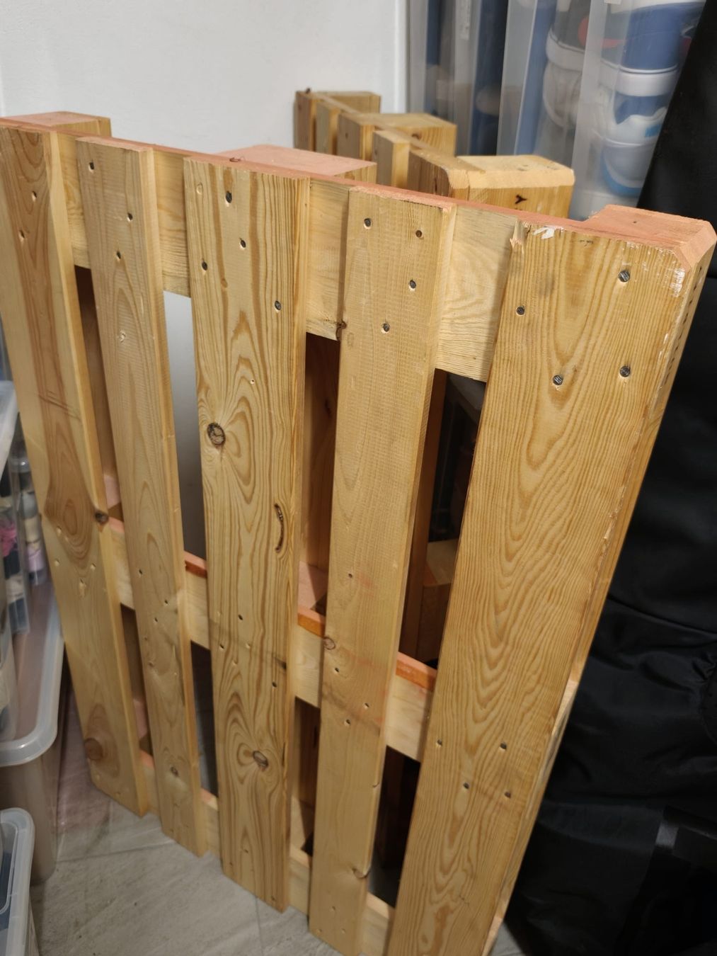 Palettes: Holzpaletten Buildify 2 Stück – D'occasion à Bremgarten AG par Annikaouh 1