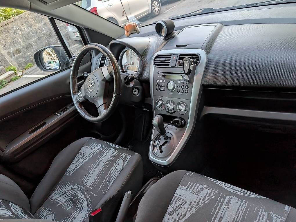 Autos: Voiture à vendre  – D'occasion à La Chaux-de-Fonds par els_gbl2 2