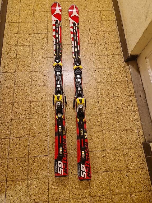 Sci: Ski Atomic redster Gs 174 – Usato da St-Prex venduto da jer_759q