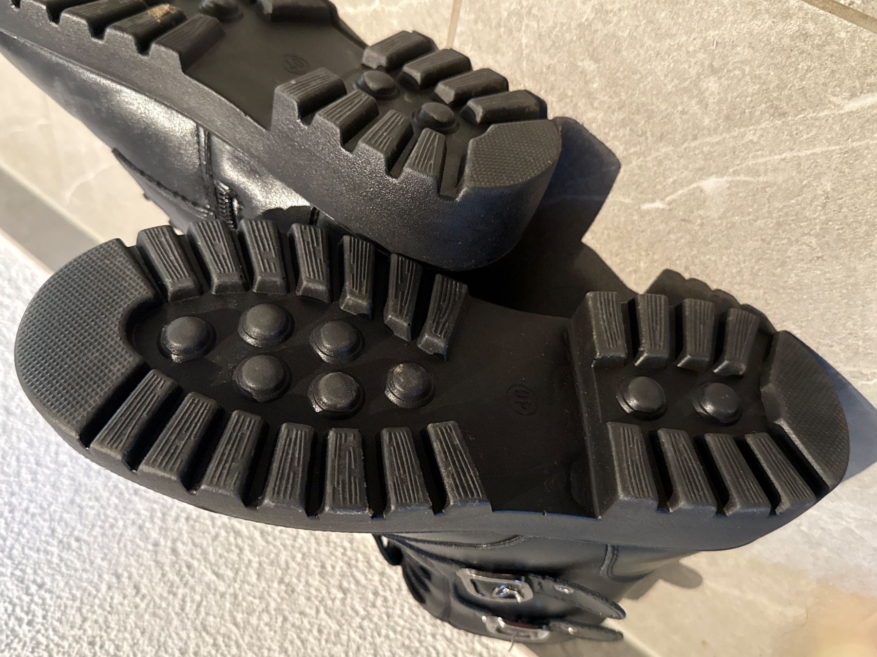 Damenschuhe: Stiefeletten Schuhe Gr. 39 – Neu (gemäss Beschreibung) aus Amriswil von used2use 2