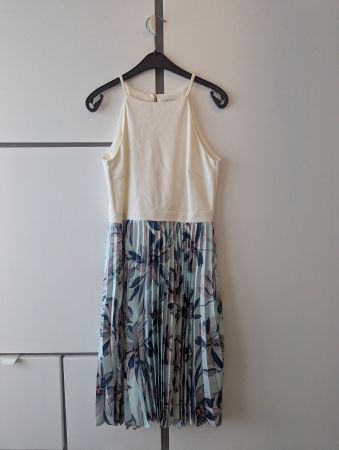 Schickes Sommerkleid mit Blumenprint von Jake's, Gr. 34