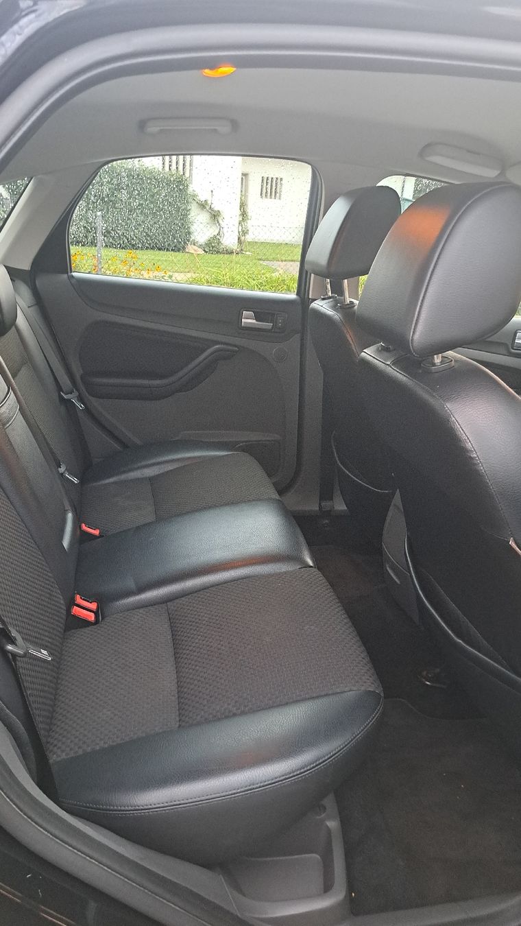 Ford Automobili: Ford Focus 2.0i – Usato da Oberriet SG venduto da joe_rfb5 4