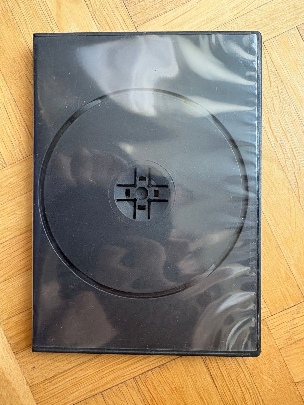 Tutti i DVDs: 4 DVD-Hüllen für 2 Discs – Nuovo (secondo la descrizione) da Zürich venduto da Malcom 3