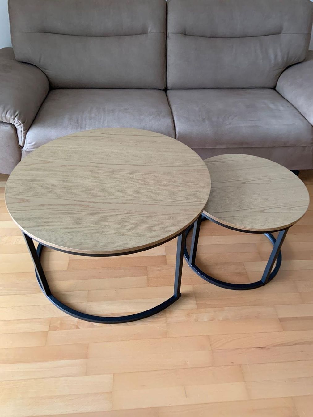 Conforama Tavoli: Couchtisch / Beistelltisch – Usato da Sissach venduto da Icebaerli