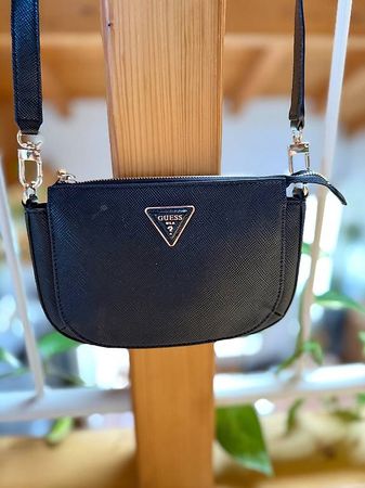 Umhänge Tasche Guess