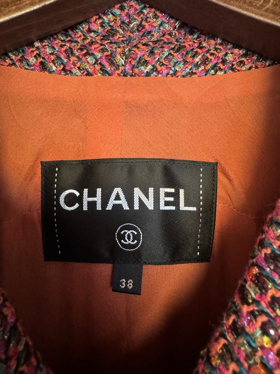 Lotti di vestiti: Chanel tweed two-piece set – Nuovo (secondo la descrizione) da Fully venduto da Fashion_Mania 5
