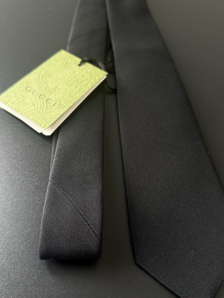 Gucci Cravatte: Gucci Krawatte/ Schwarz/ brandneu – Nuovo e nell'imballaggio originale da Kilchberg ZH venduto da man_7q9s 2
