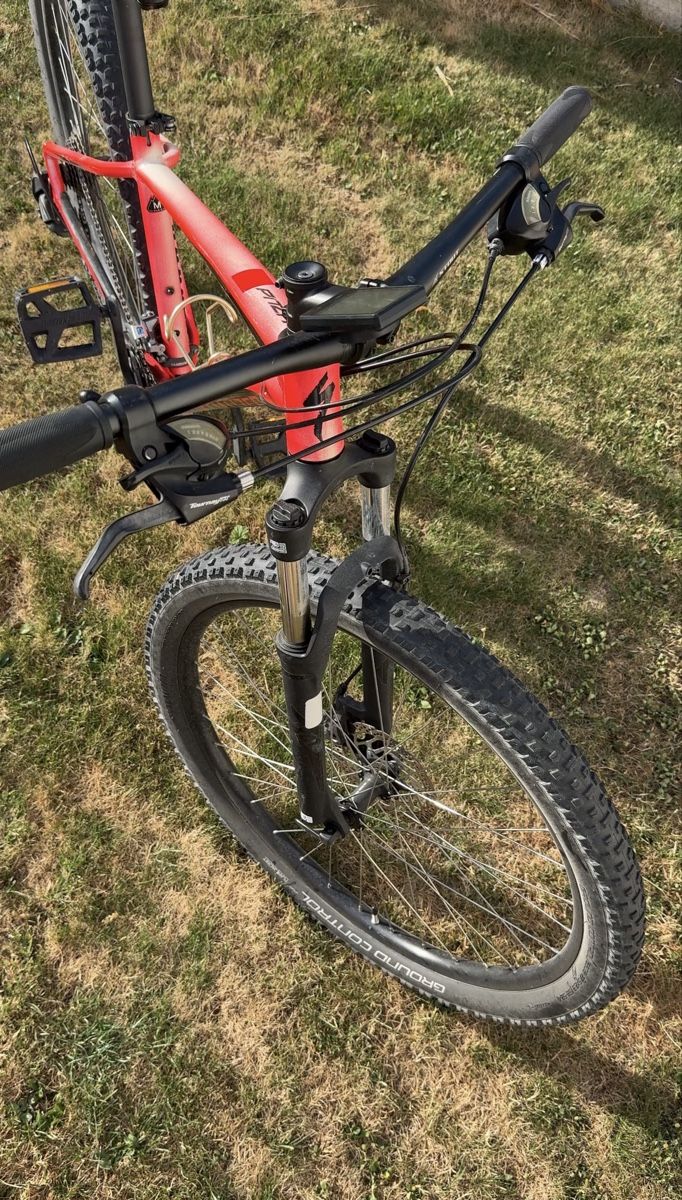Vélos: Specialized Pitch Mountain Bike Red Good Condition – D'occasion à le Noirmont par Andreybelfor 1
