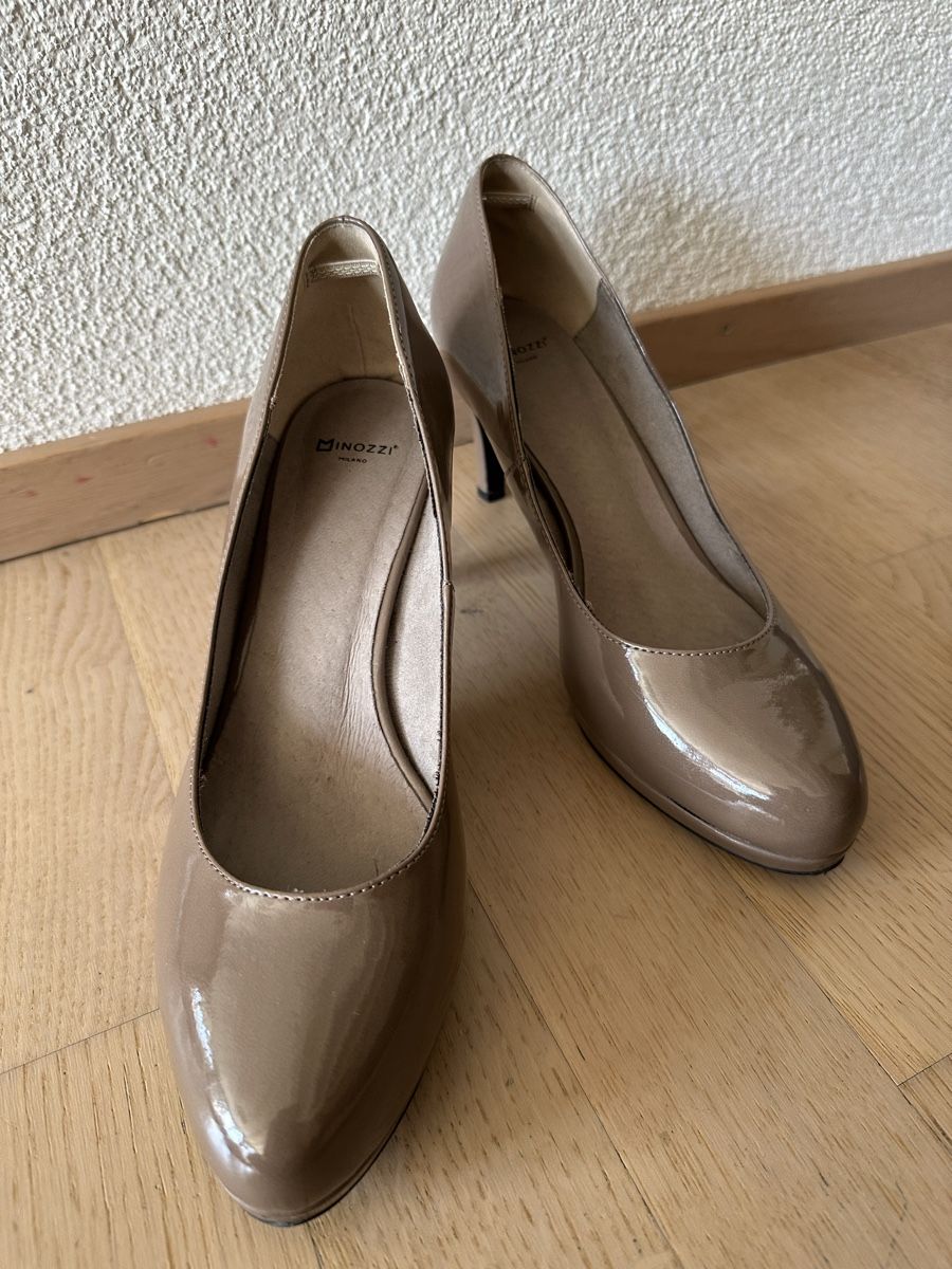 Scarpe da donna: Pumps Gr. 39 – Usato da Kleinandelfingen venduto da Elader