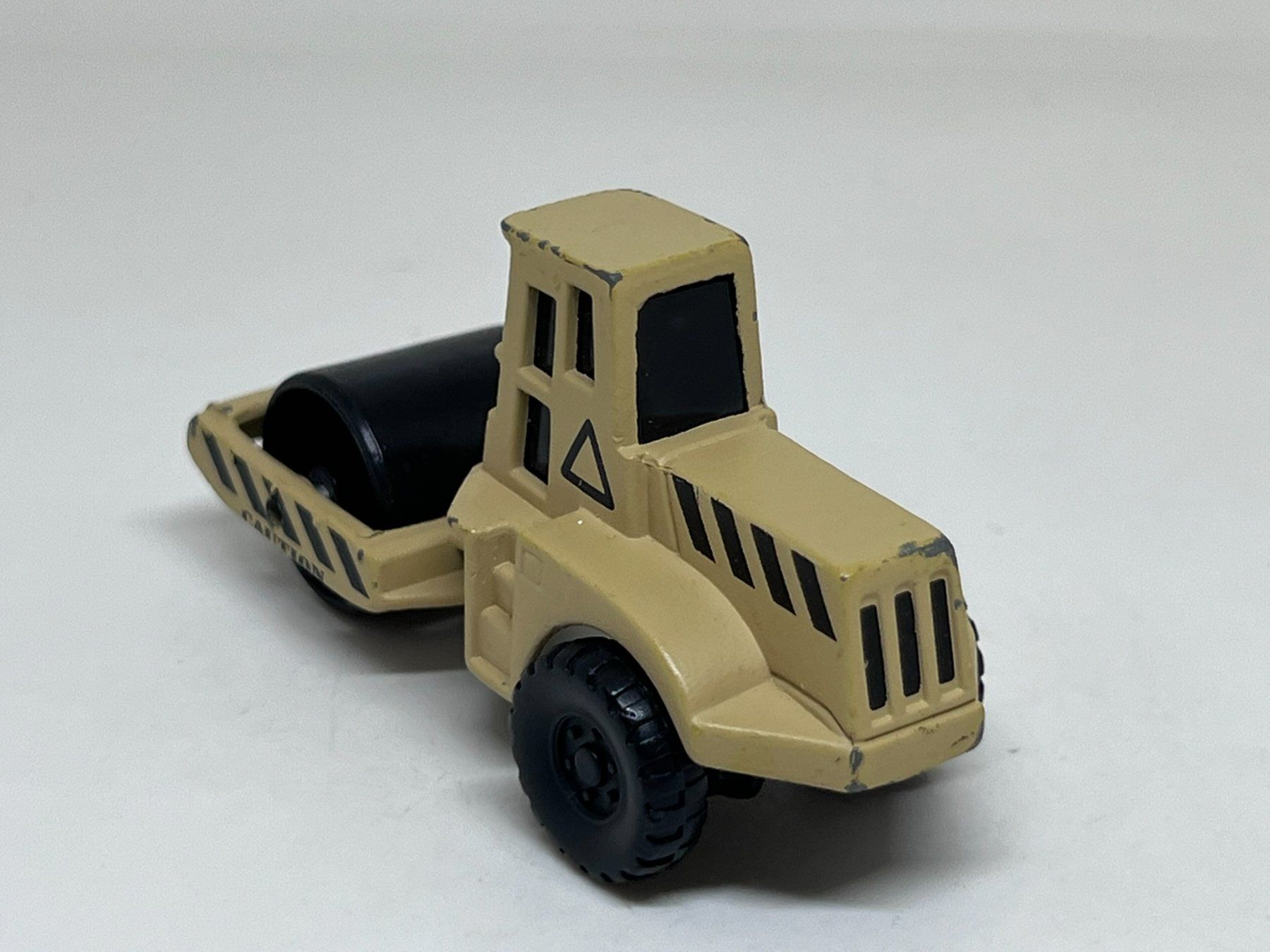 Maisto Modellini d'auto: Maisto Pavement Roller #268 – Usato da Wildegg venduto da LaaBoutique 2