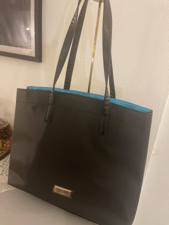 Versace Fragrances schwarz, neu inkl. Proben,Prada Dior