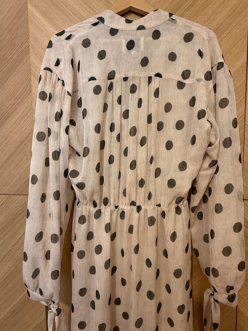 Nanushka Vestiti: Kleid von Nanushka – Usato da Zürich venduto da Ricky6860 2
