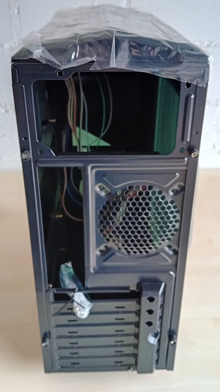 Gehäuse: PC-Gehäuse GamePlus – schwarz – Neu und originalverpackt aus Möriken AG von Restpostenking.ch 4