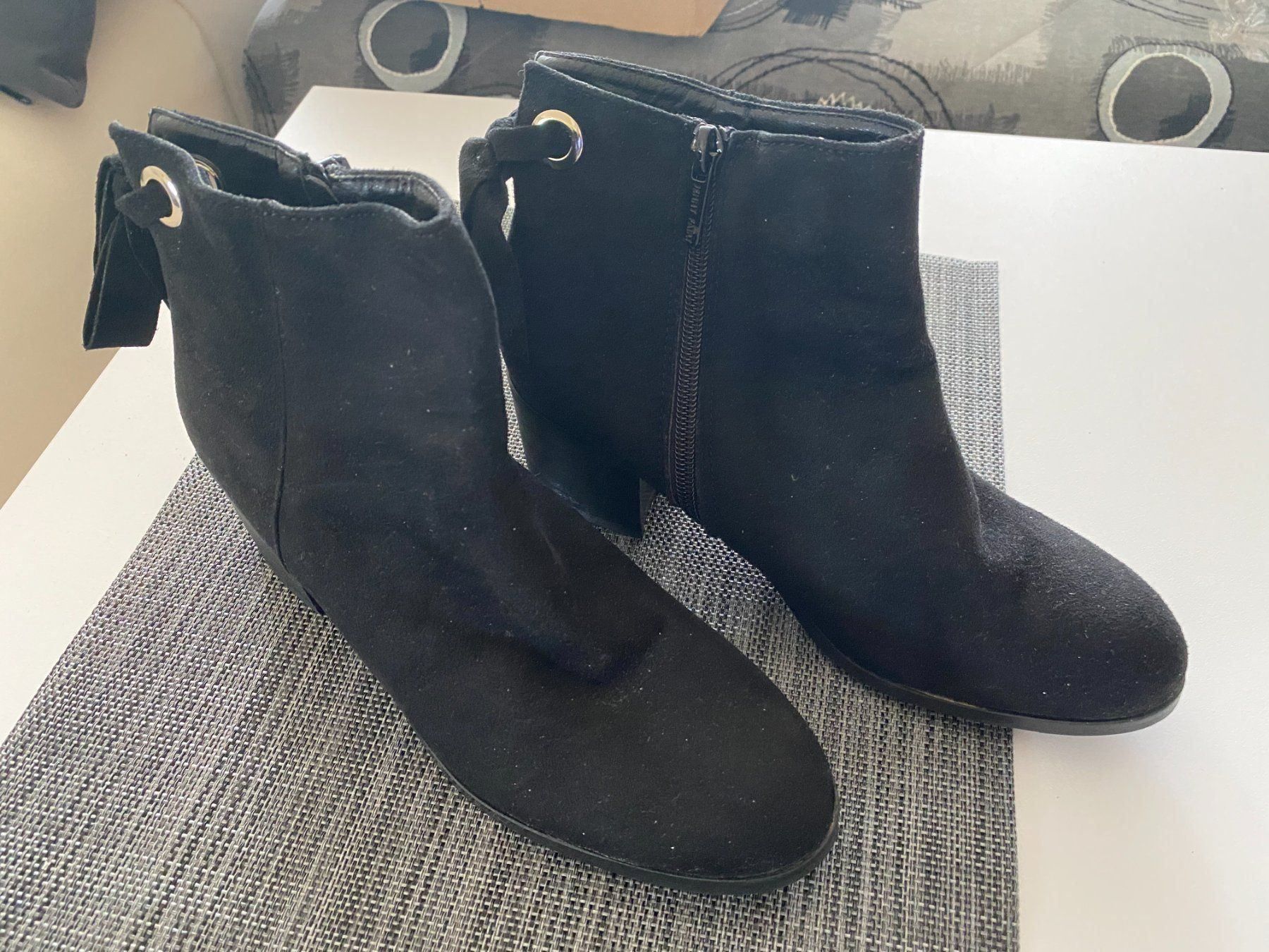 Damenschuhe: SCHWARZE STIEFELETTEN MIT REISSVERSHLUSS – Neu (gemäss Beschreibung) aus Hochdorf von Katja014 1