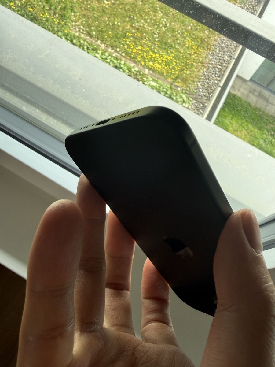Apple Telefoni cellulari / Smartphones: iPhone 15 128GB Black - Excellent Condition, 97% Battery – Usato da Rotkreuz venduto da lew_tjr9