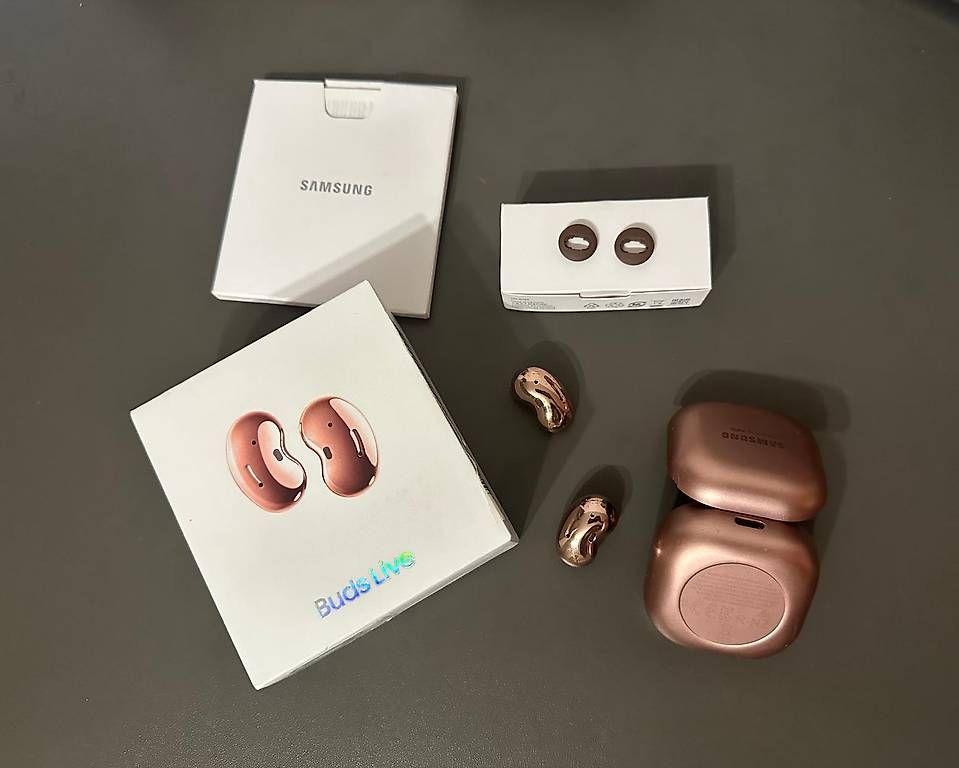 Cuffie: SAMSUNG Galaxy Buds Live – Usato da Winterthur venduto da reb_2mpv