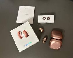 SAMSUNG Galaxy Buds Live
