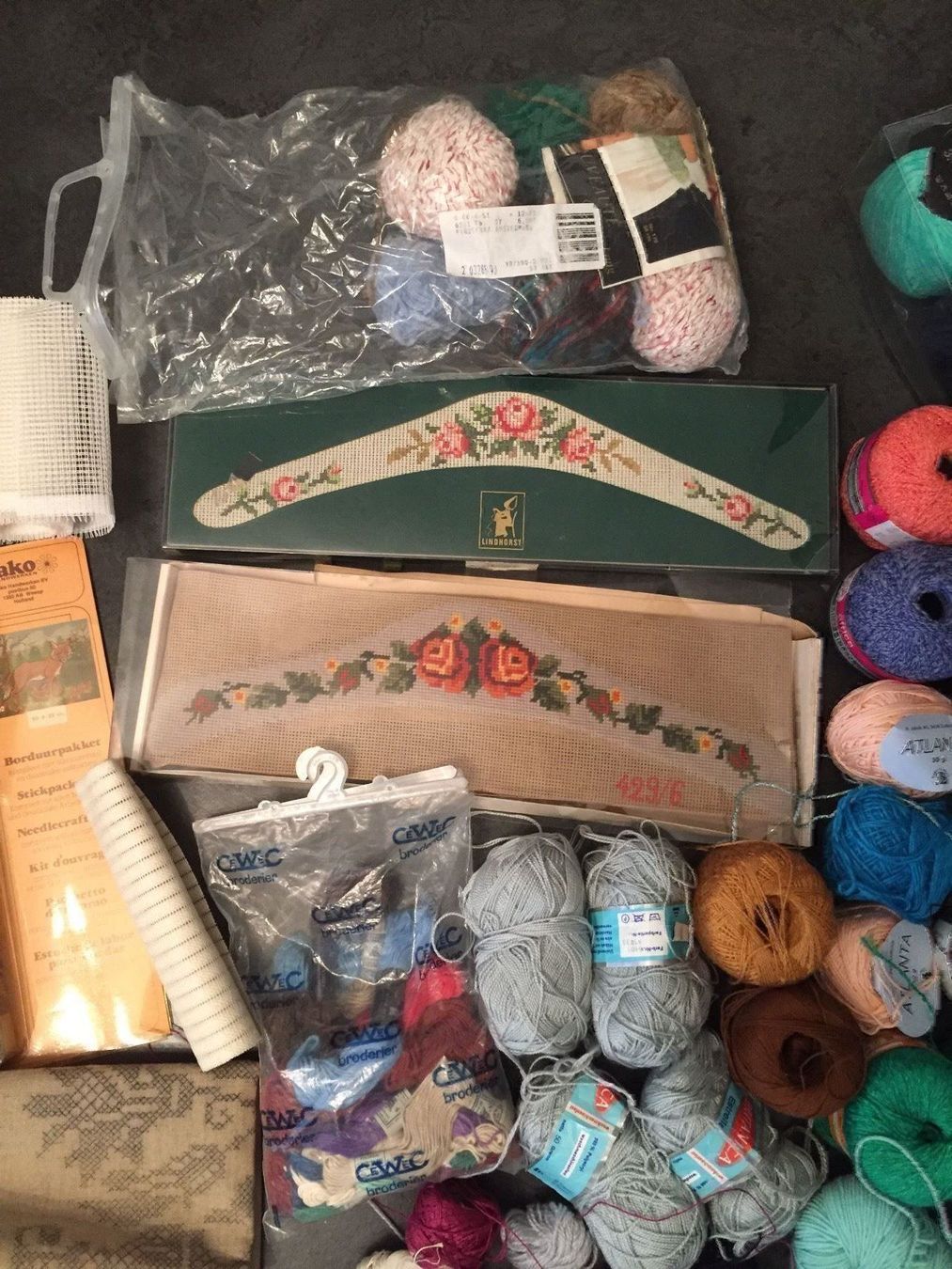 Lana: Diverse farbige strickwolle – Usato da Zürich venduto da Maria_Felicina 1