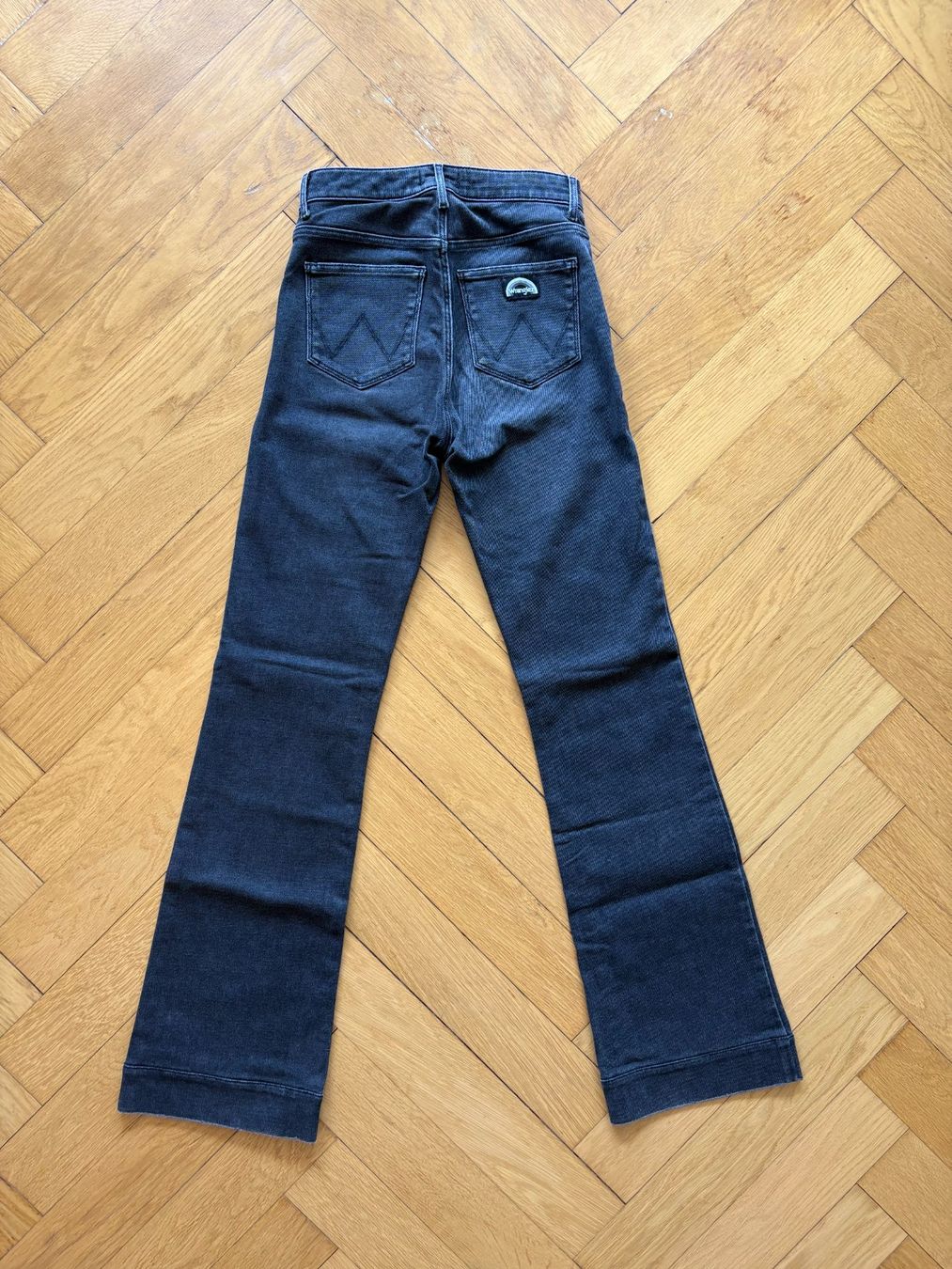 Wrangler Jeans: GREY FLARED JEANS by WRANGLER – Usato da Zürich venduto da Ankawhi 2