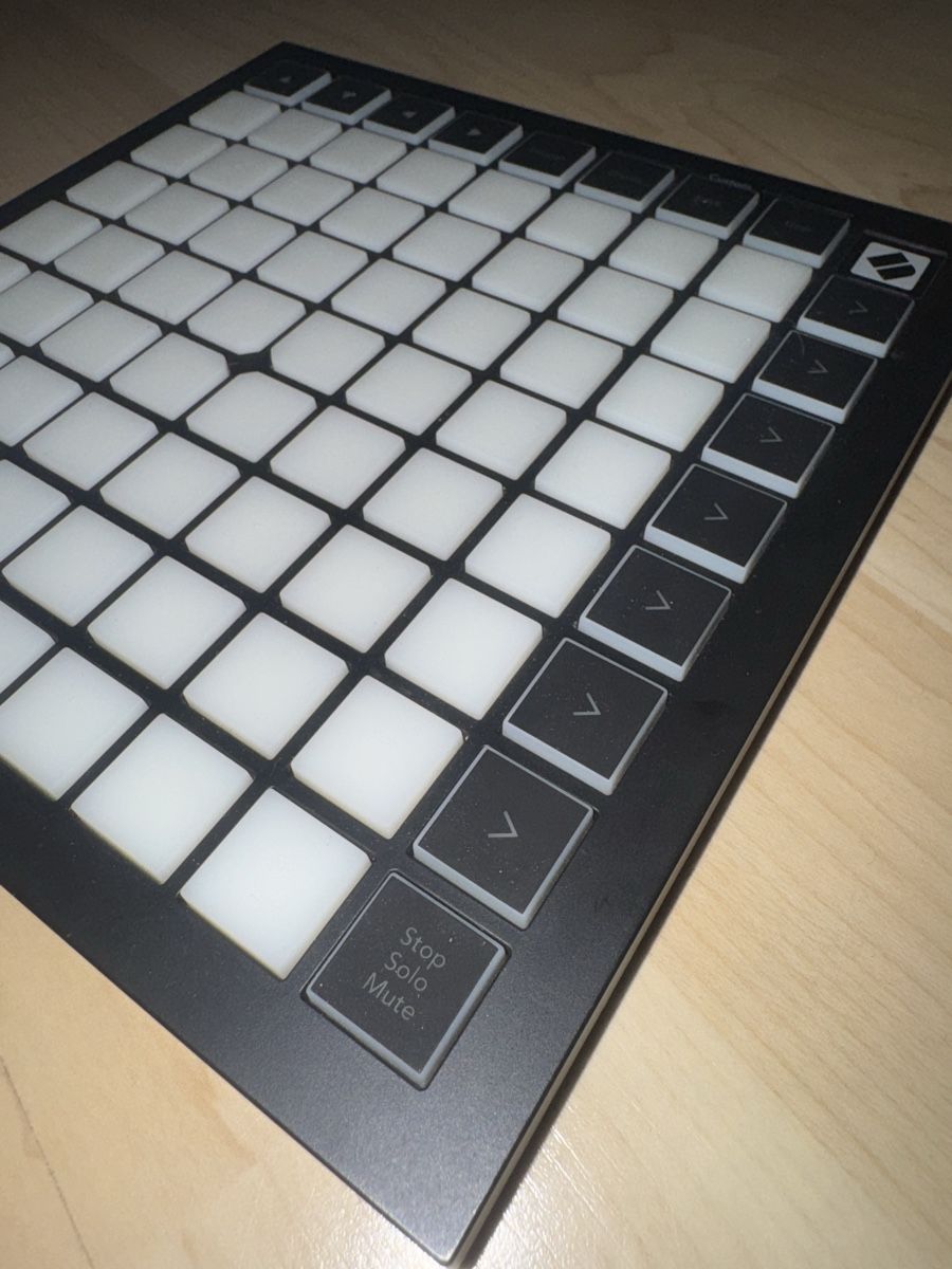 Novation Console di mixaggio: Novation Launchpad Mini MK3 – Top Zustand – Nuovo (secondo la descrizione) da luzern venduto da yun_l92r 1