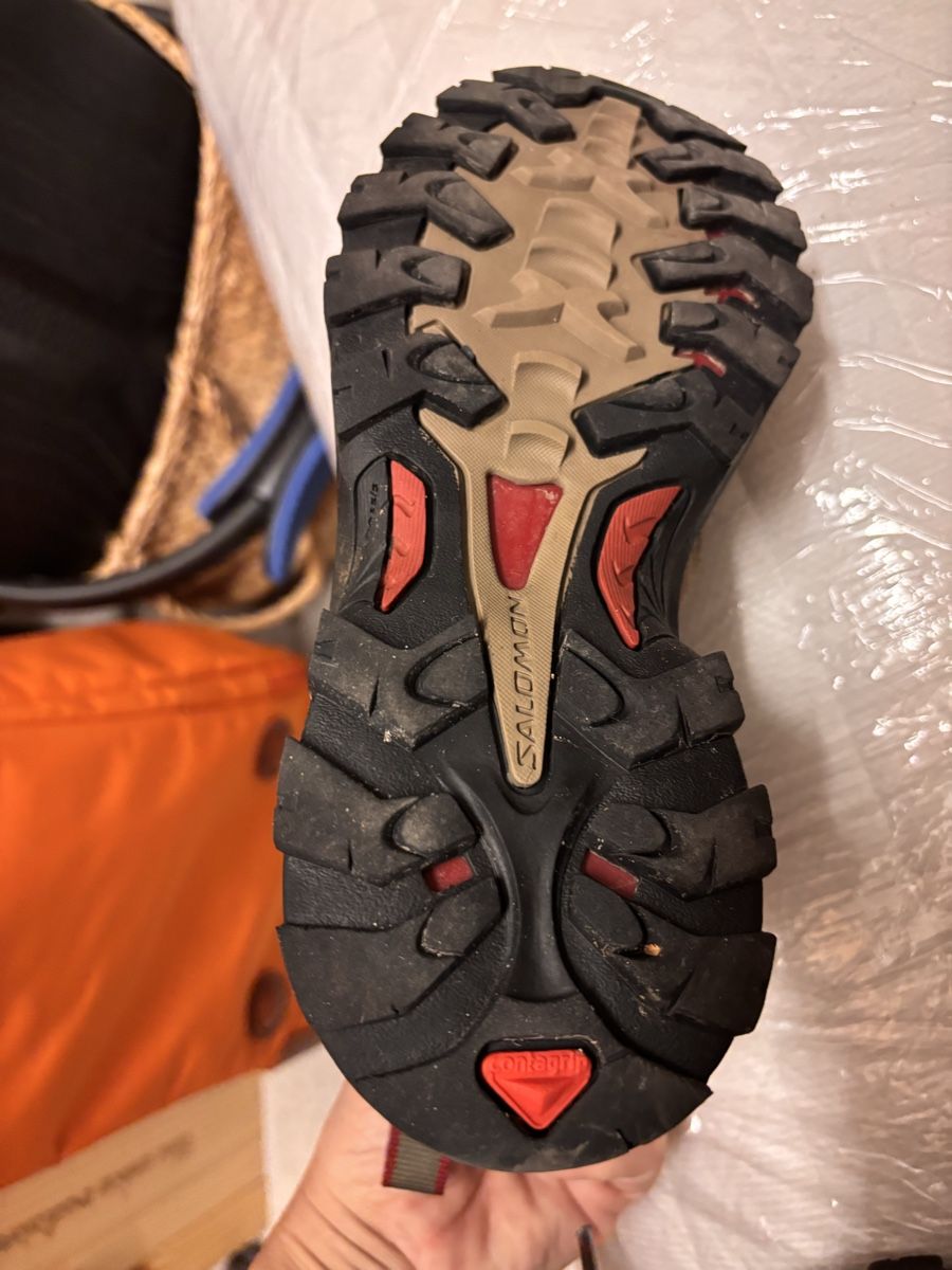 Damenschuhe: Salomon Gore-Tex Hiking Boots, EU 36 2/3 – Gebraucht aus Zürich von Sonikasantos 4