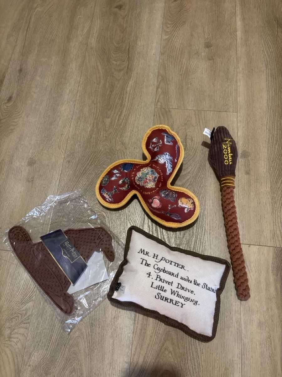 Giocattoli: Harry Potter Hunde Paket alles Neu – Nuovo (secondo la descrizione) da Zürich venduto da zimtstern45 3