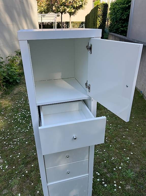 Scaffali: Kallax Regal – Usato da Riehen venduto da daeweritz 1