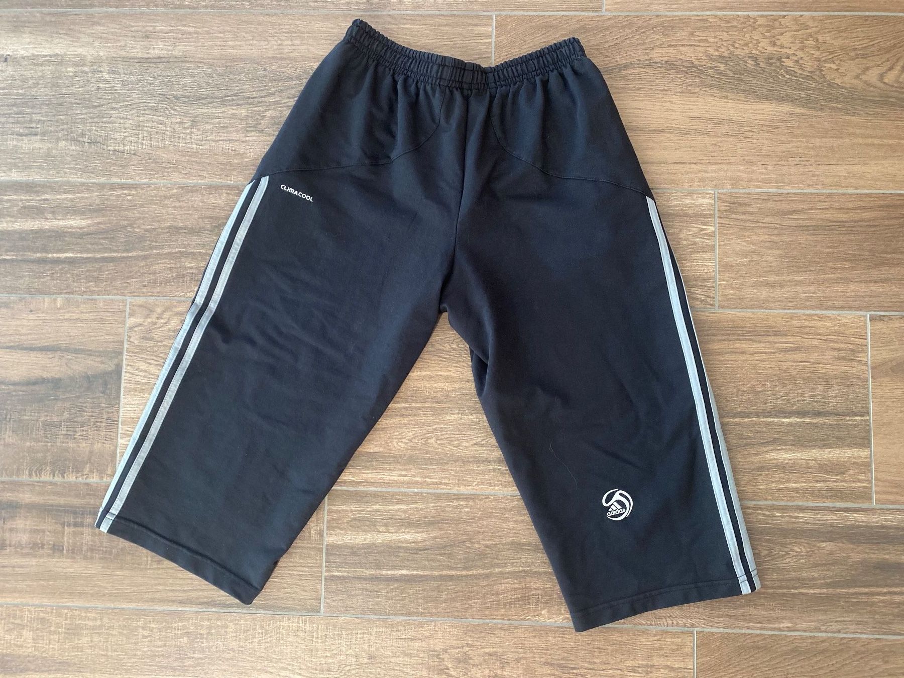 Adidas Pantaloni: Adidas Hose Predator climacool schwarz Gr. L – Usato da Pratteln venduto da a23_j2gs 1