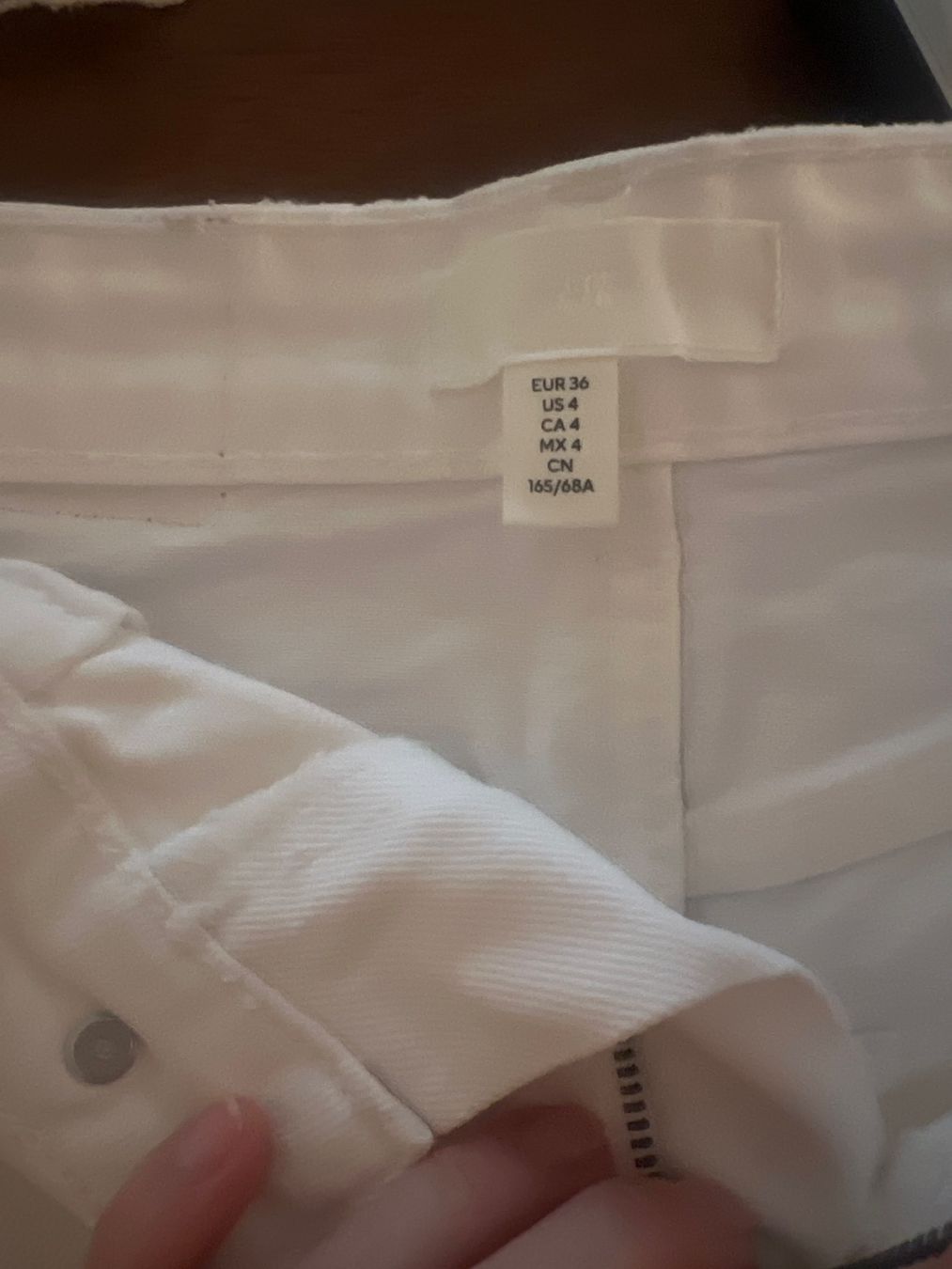 Zara Pantaloni: Zara shorts 36 – Usato da Zurich venduto da amf_k7k2 1