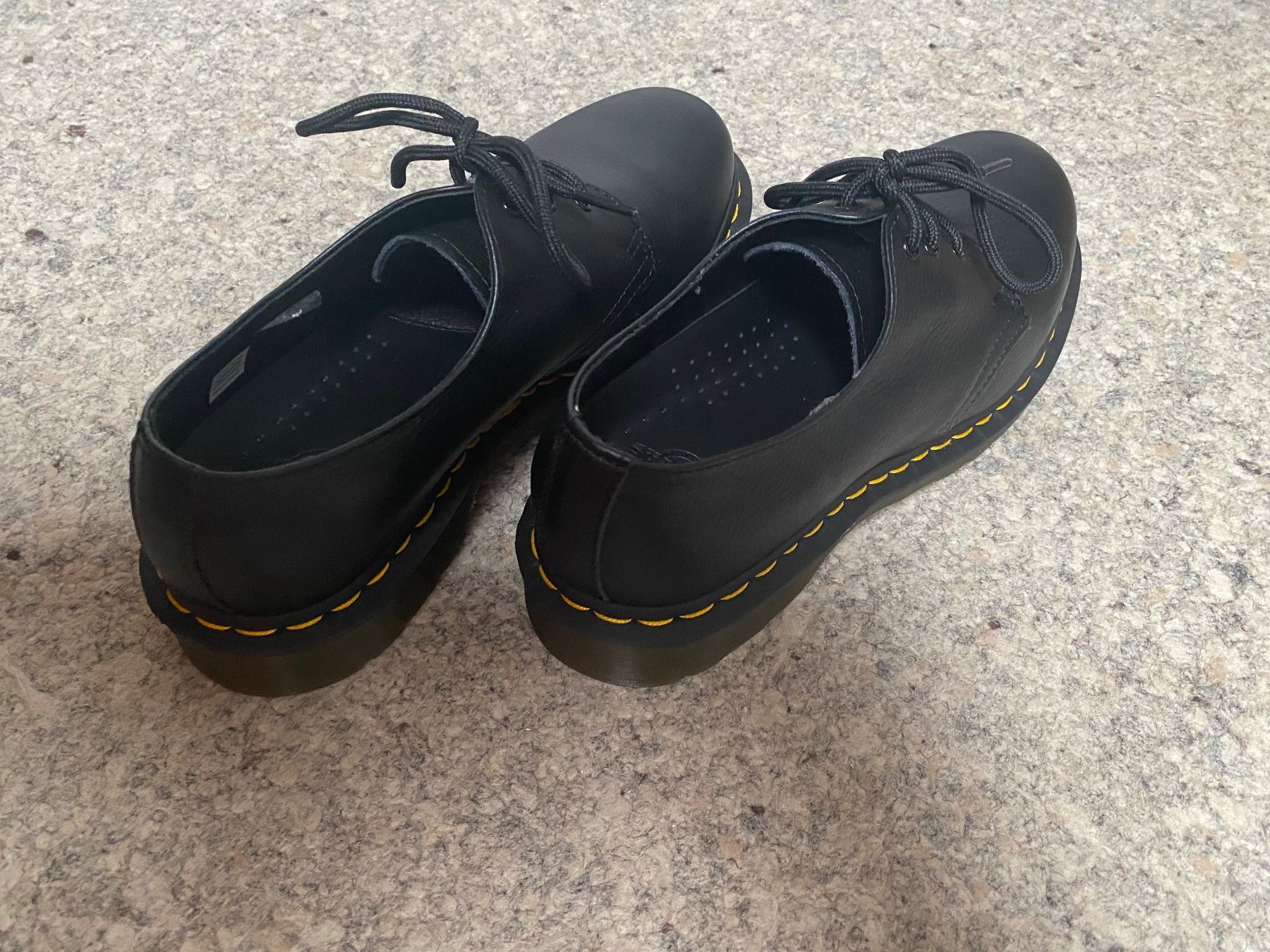 Dr. Martens Damenschuhe: Dr. Martens 1461Kollektion, schwarz, Gr. 39 – Neu und originalverpackt aus Wattwil von edel88 2