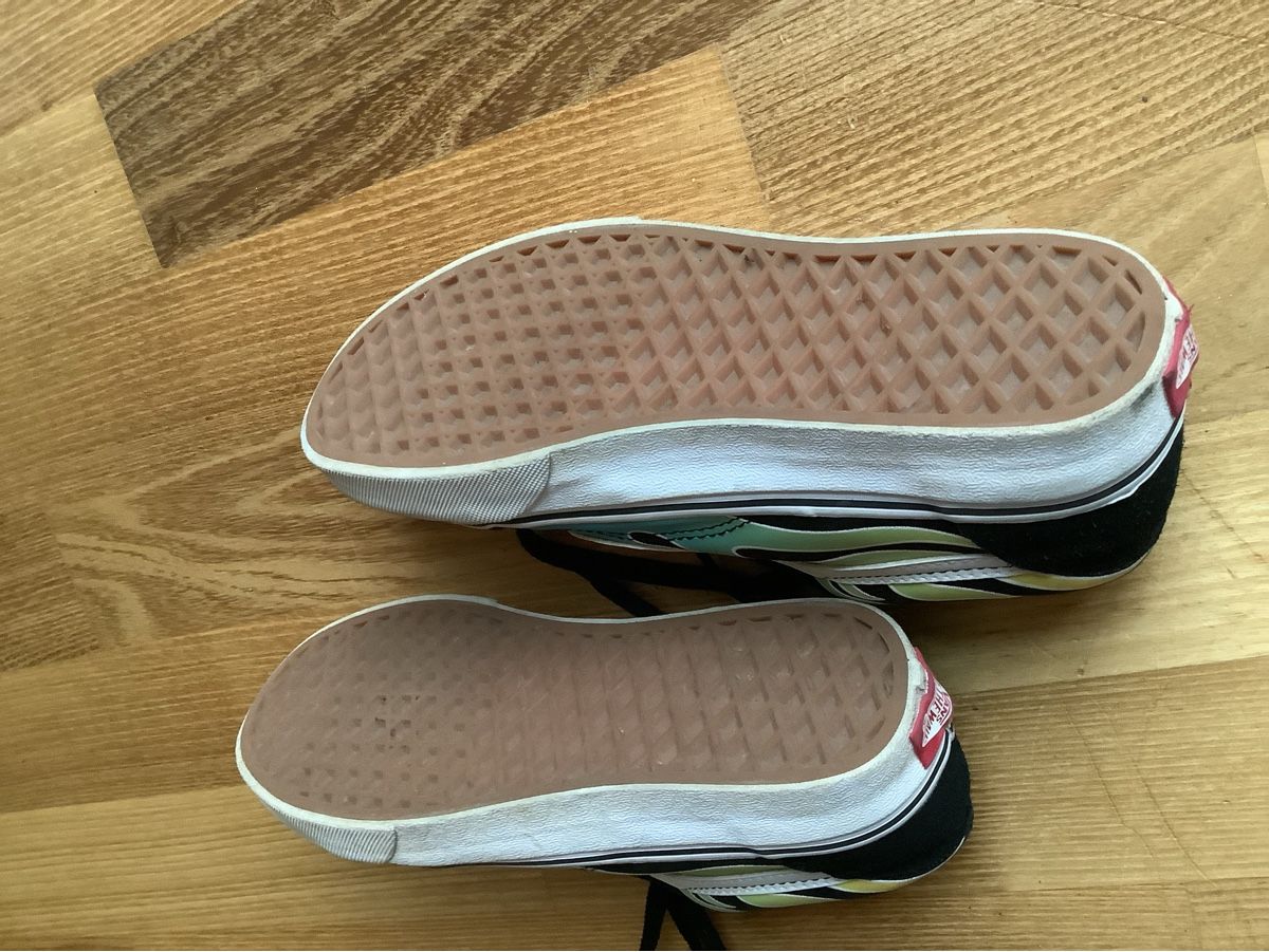 Vans Scarpe da uomo: Vans Grösse 37 – Usato da Rickenbach SZ venduto da Gambit_1 2