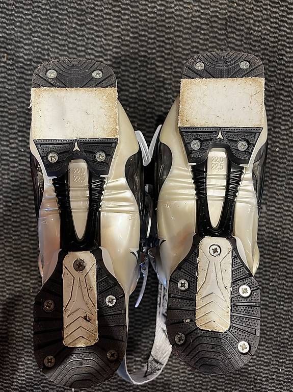 Atomic Chaussures femmes: Skischuhe Atomic Gr. 35 – D'occasion à Bern par vinzfr 3