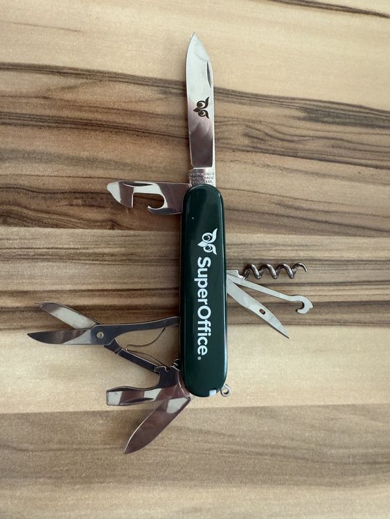 VICTORINOX Schweizer Sackmesser NEU (Neu und originalverpackt) in Sins ...