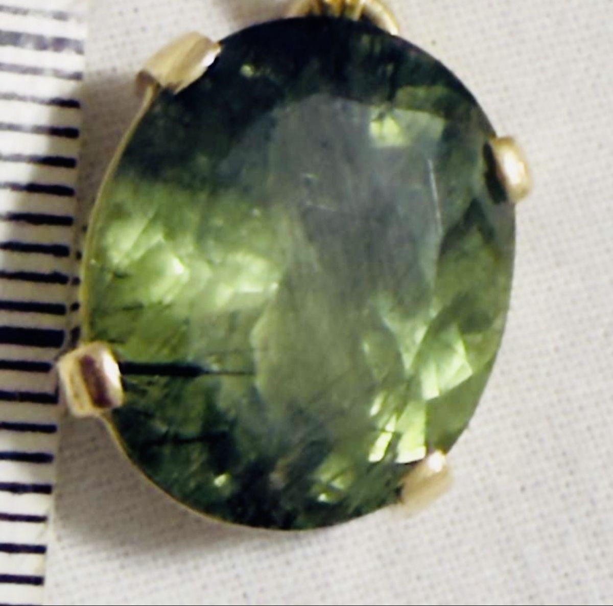 Ciondoli: Anhänger mit echt Peridot 18k – Usato da Oberhof venduto da RealStone