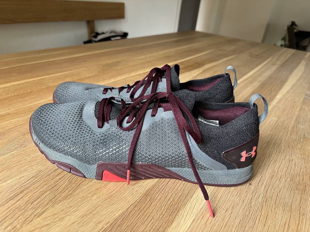 Under Armour Scarpe da uomo: Under Armour Sneakers Gr. 46 – Usato da Thun venduto da nad_bnh5