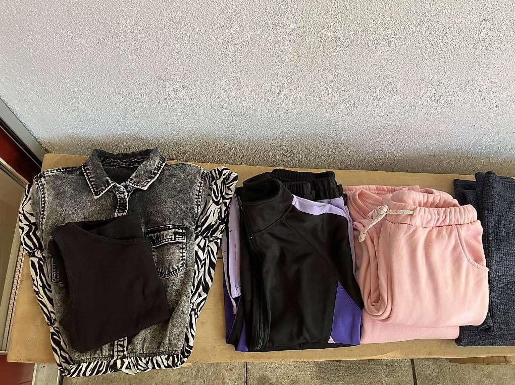 Ensembles coordonnés: Kleiderpaket Mädchen Gr. 170 – D'occasion à Zollikon par CorViv