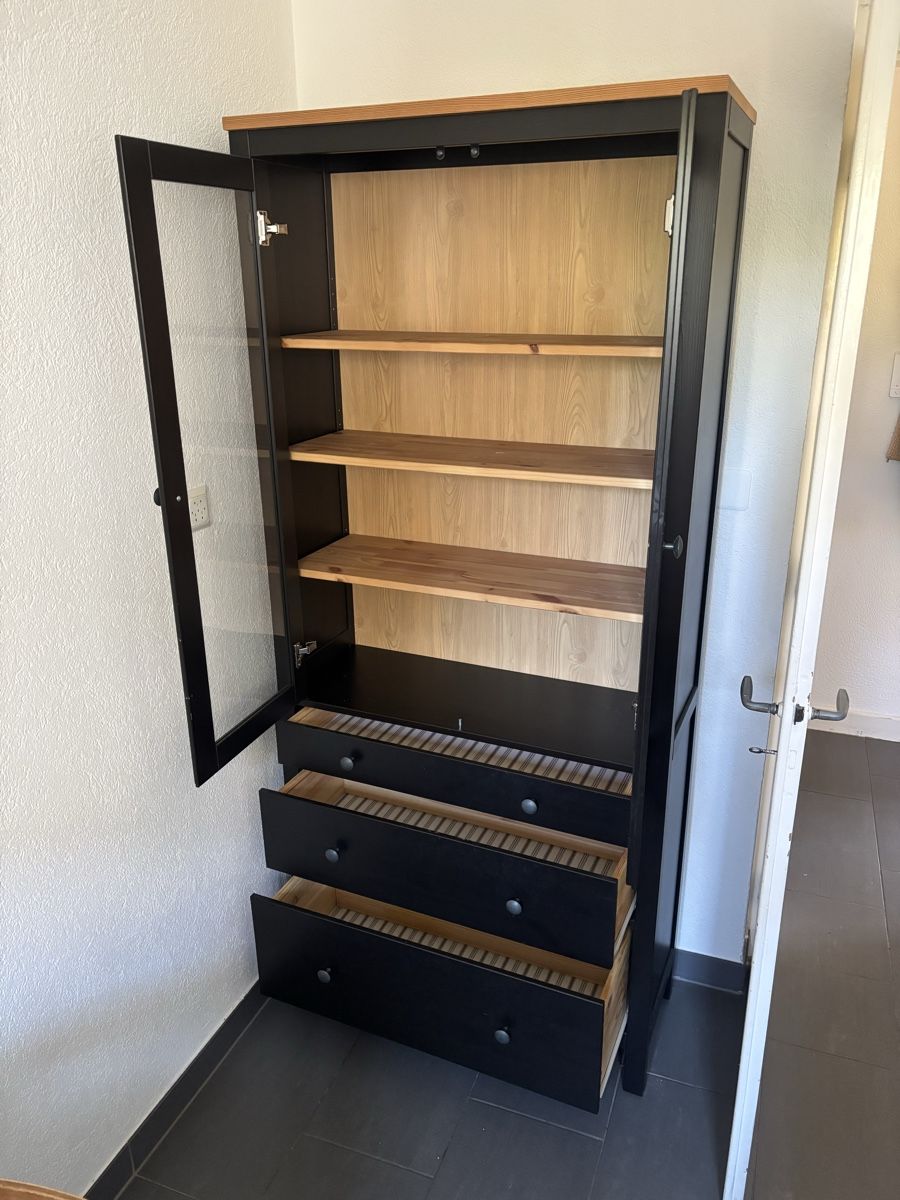 Scaffali: Vaisselier IKEA Hemnes – Usato da Lausanne venduto da jon_p7pv 1