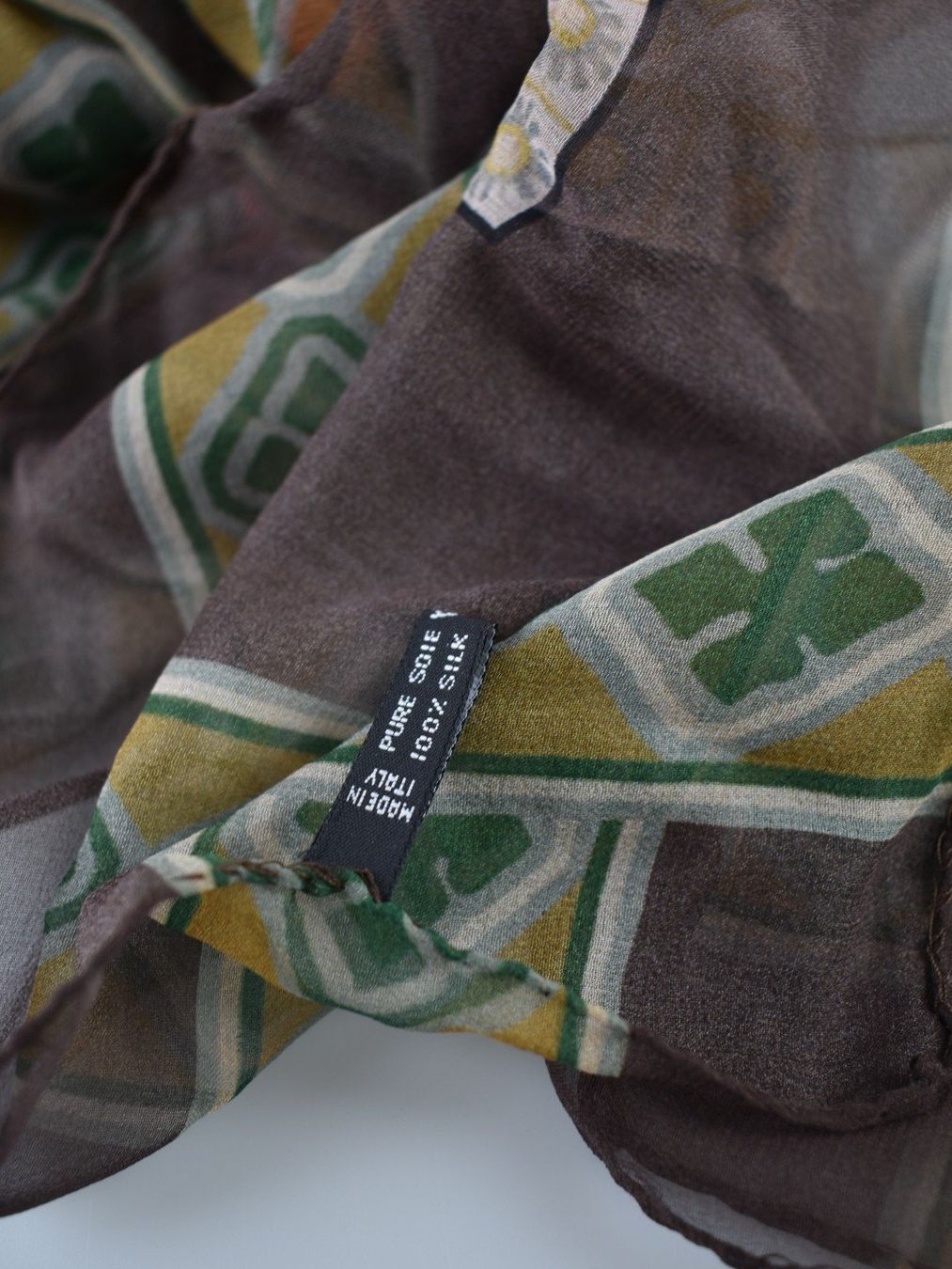 Aigner Foulards, Tücher & Schals: Aigner Seiden Foulard – Gebraucht aus Nürensdorf von 2ND_STORY 5