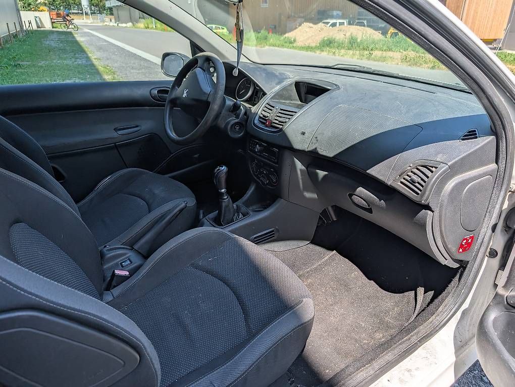 Autos: Peugot 206+ – Gebraucht aus Amsteg von jel_wq89 4